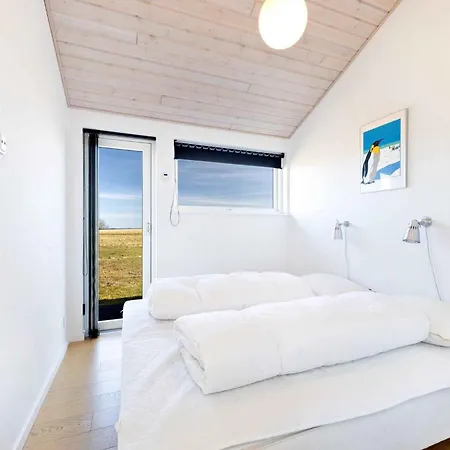 Hébergement de vacances Beautiful Summer House In *