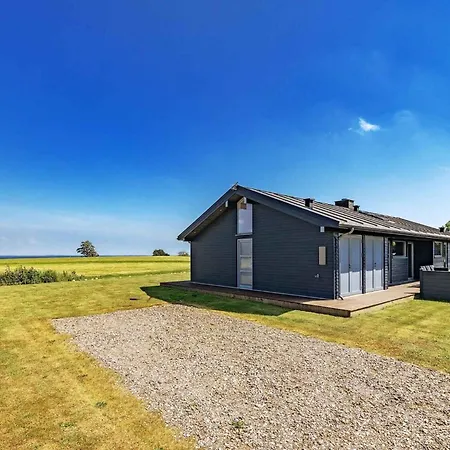 Beautiful Summer House In Spodsbjerg
