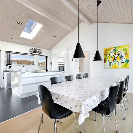 Beautiful Summer House In Ferienhaus Spodsbjerg