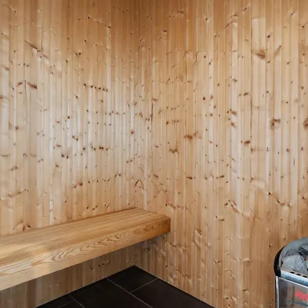 Beautiful Summer House In * Spodsbjerg