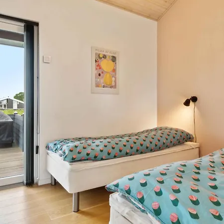 Beautiful Summer House In Hébergement de vacances *