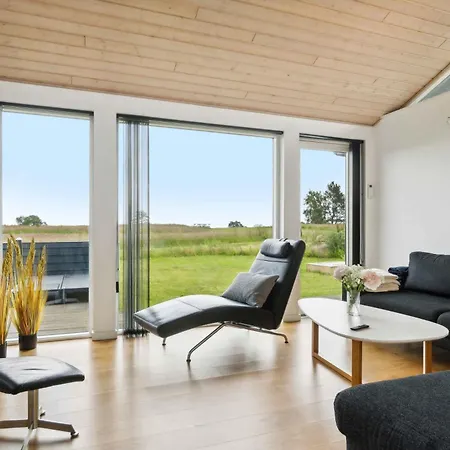 Beautiful Summer House In Hébergement de vacances Spodsbjerg